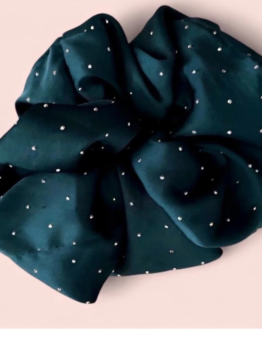 Urban Outfitters Gem Oversized Scrunchie. NWT. Green